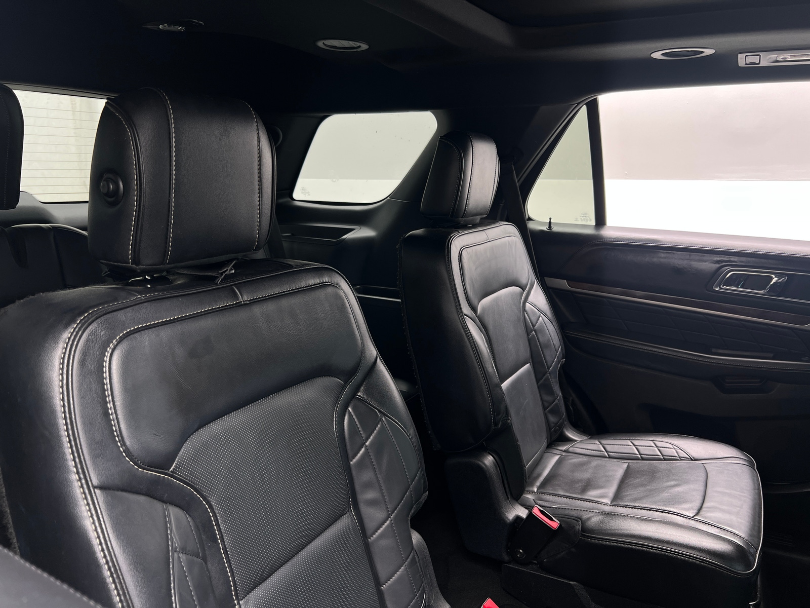 Thumbnail: 2016 Ford Explorer - 5
