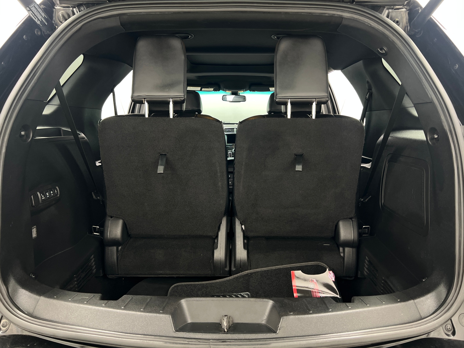 Thumbnail: 2016 Ford Explorer - 6