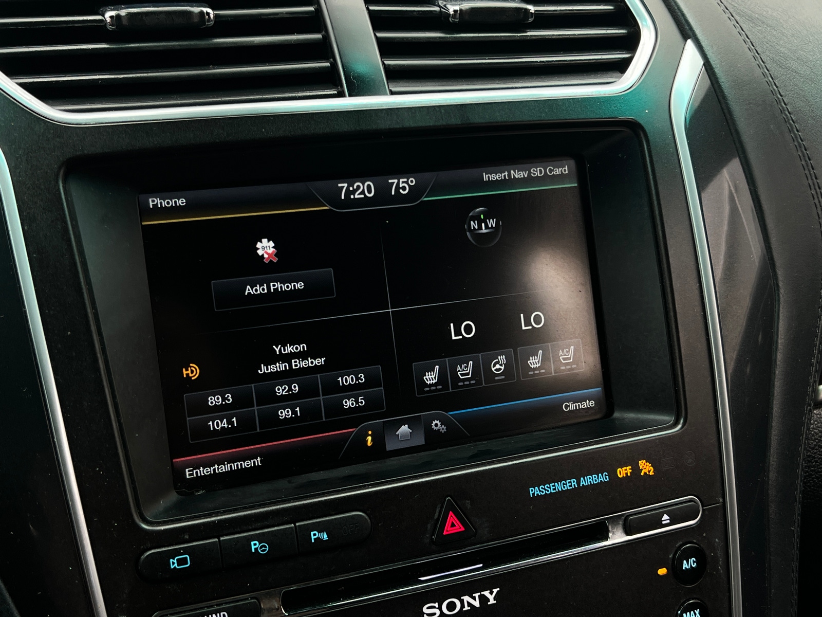 Thumbnail: 2016 Ford Explorer - 3