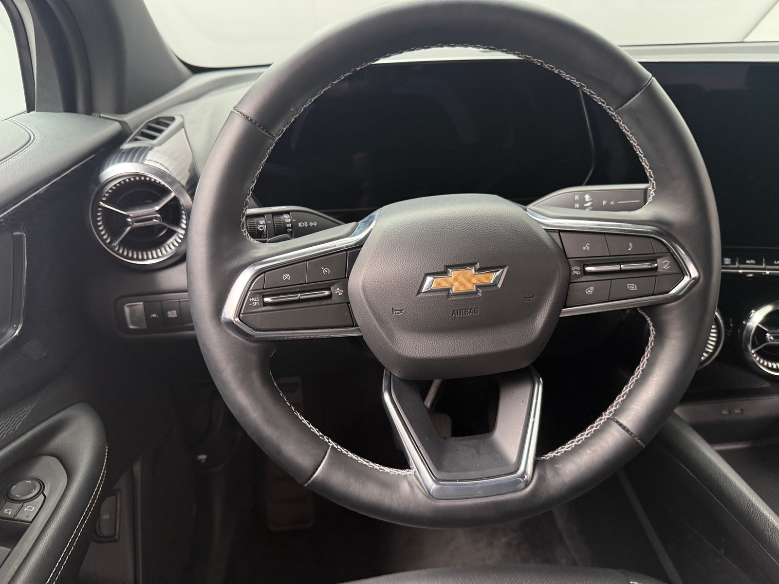 Thumbnail: 2025 Chevrolet Blazer EV - 4