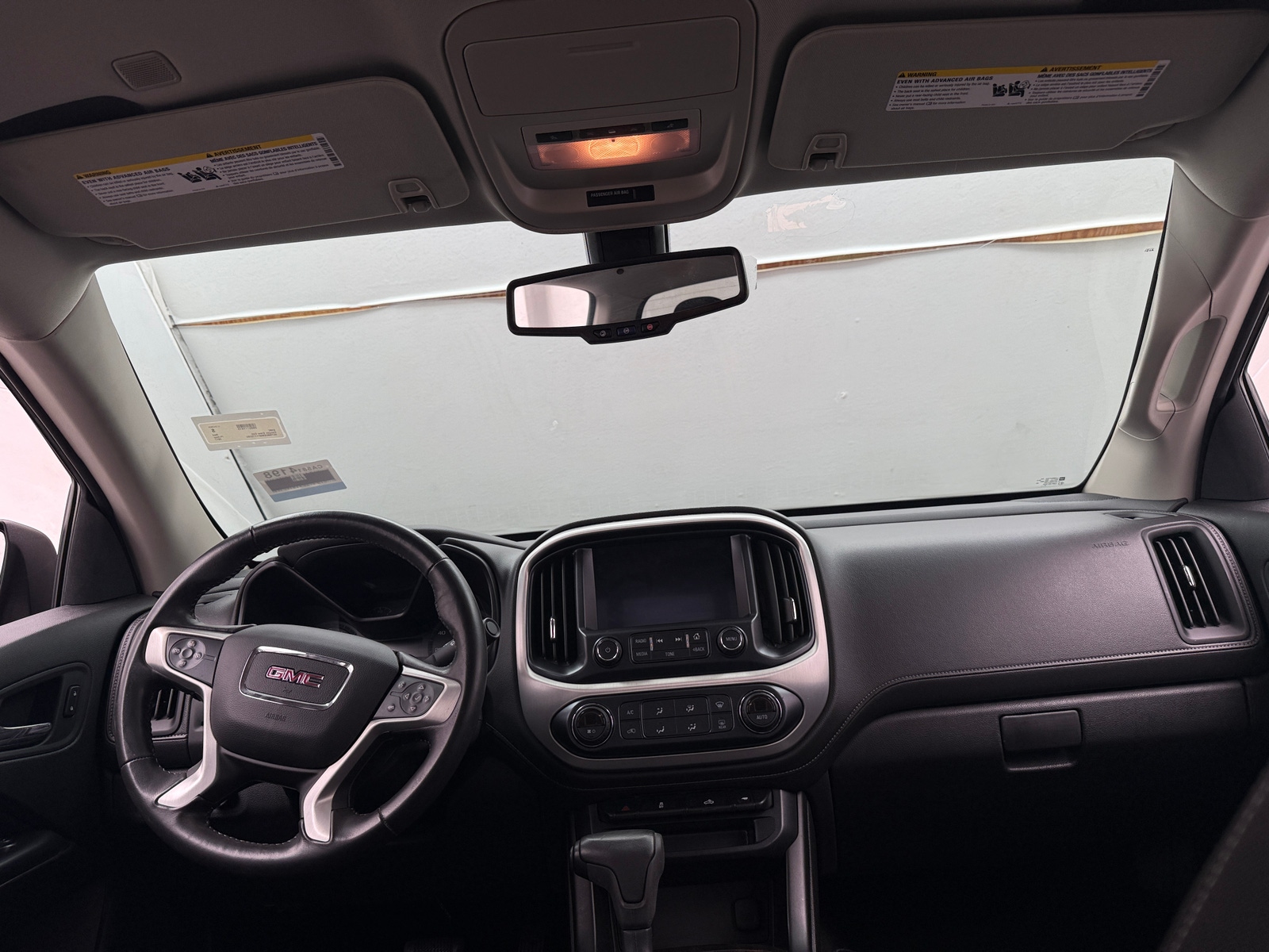 Thumbnail: 2017 GMC Canyon - 3