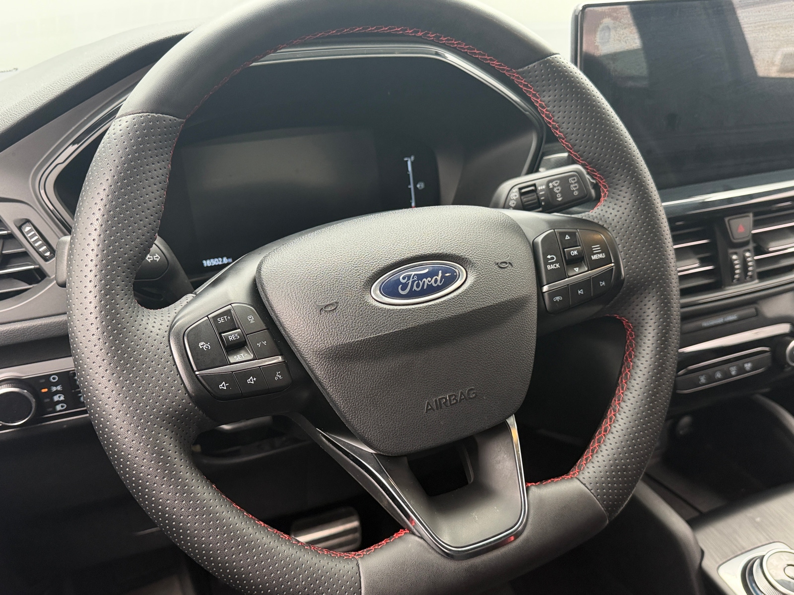 Thumbnail: 2023 Ford Escape - 5