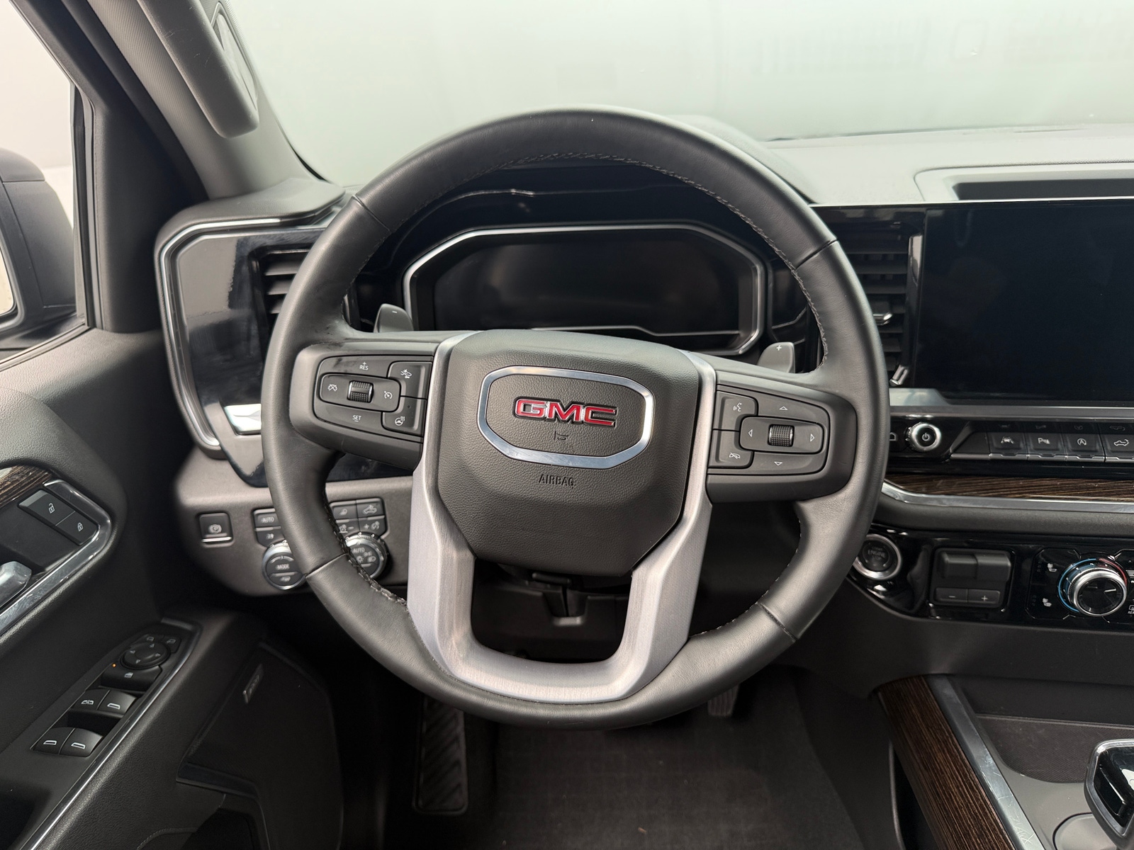 Thumbnail: 2025 GMC Sierra 1500 - 4