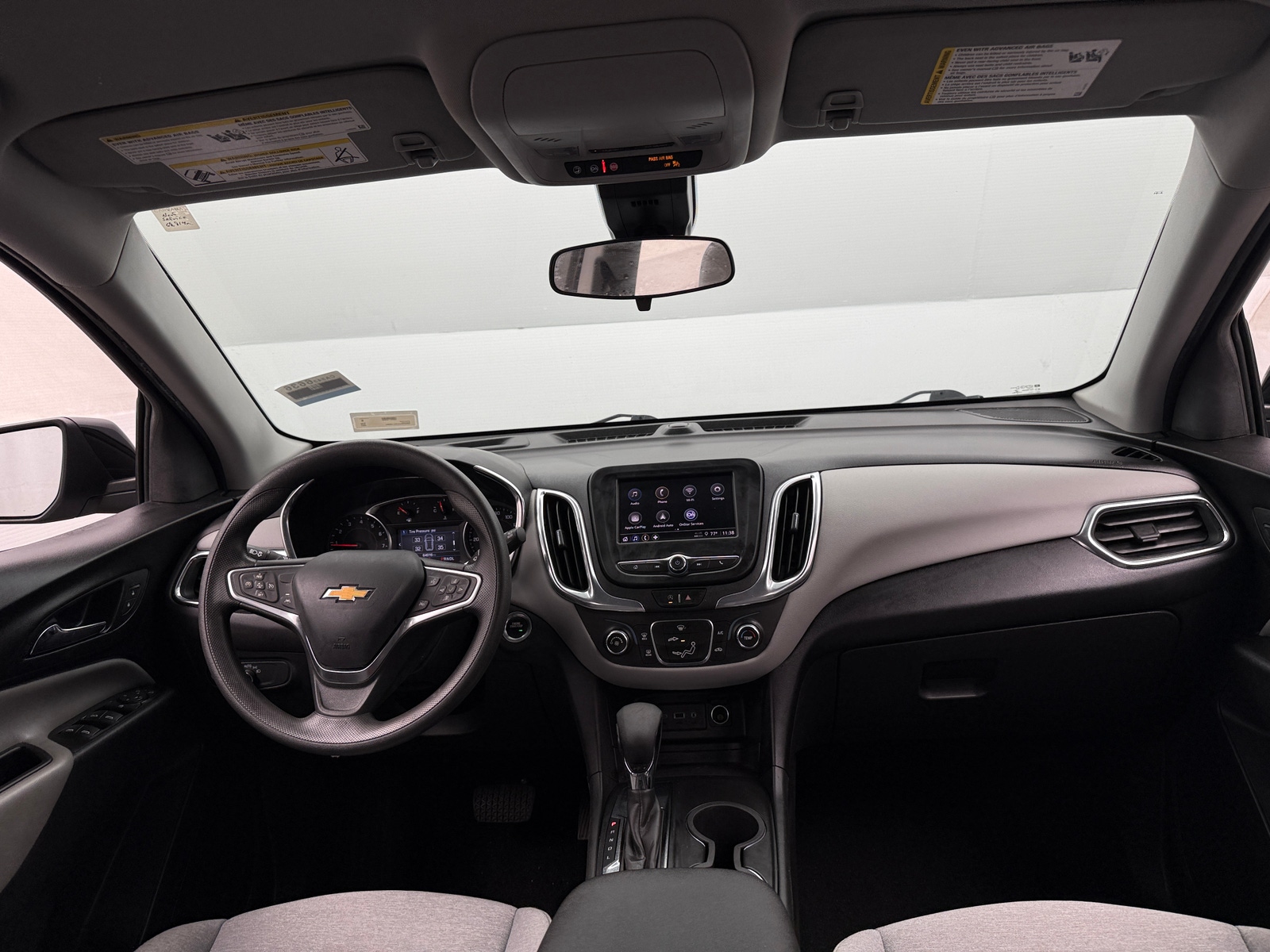 Thumbnail: 2023 Chevrolet Equinox - 3