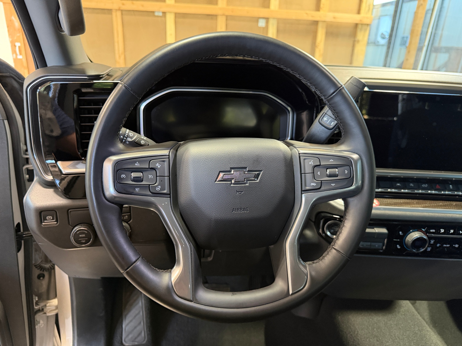 Thumbnail: 2026 Chevrolet Silverado 1500 - 5