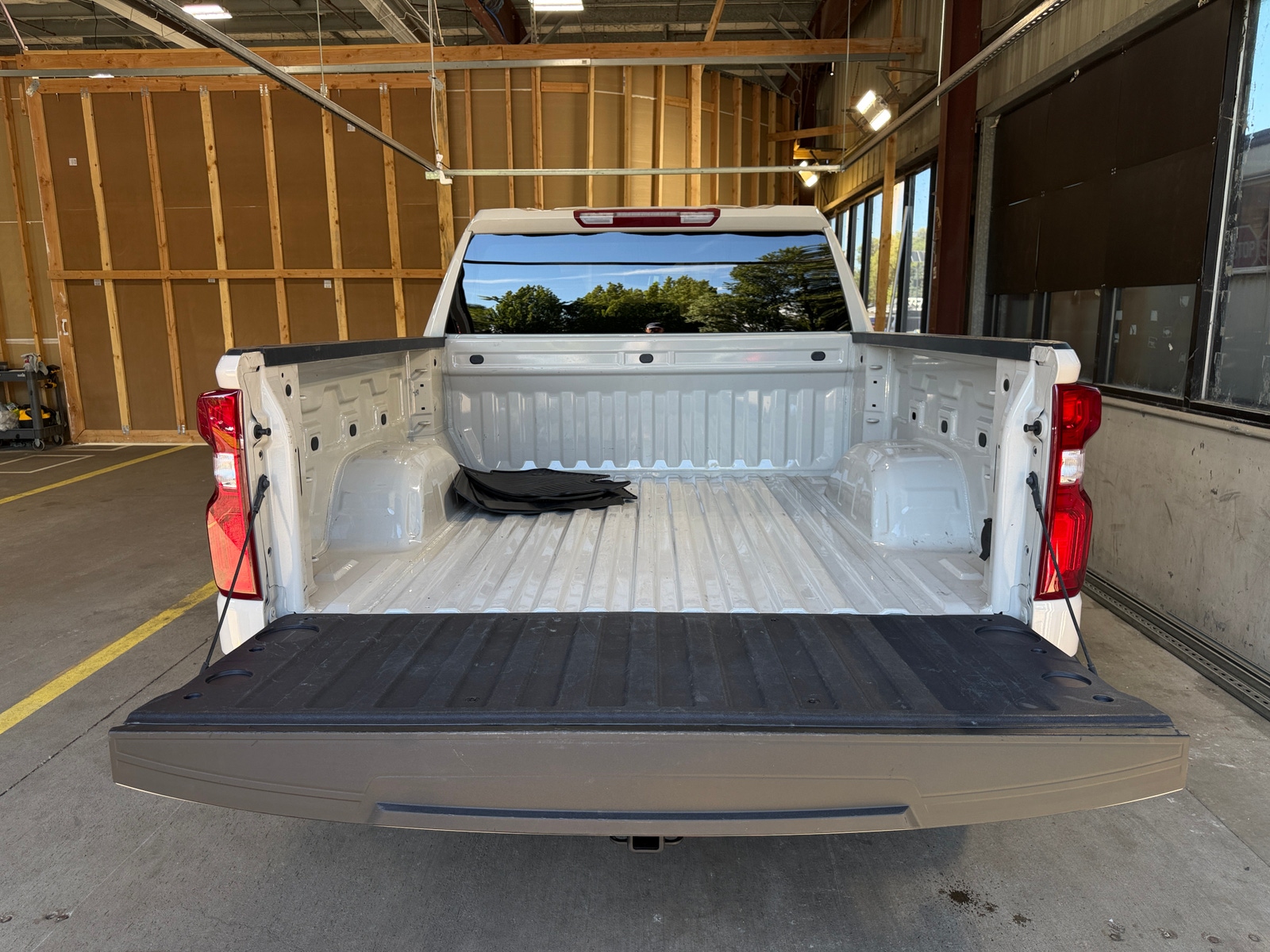 Thumbnail: 2026 Chevrolet Silverado 1500 - 7