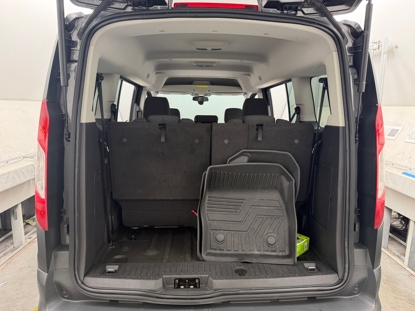 Thumbnail: 2017 Ford Transit Series - 7