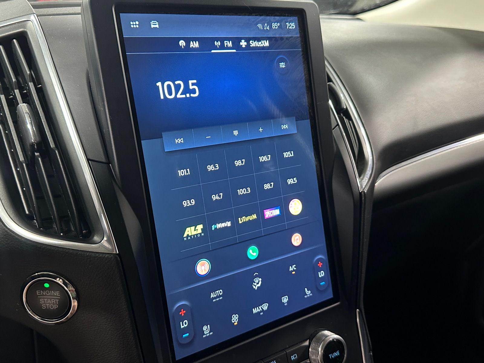 Thumbnail: 2023 Ford Edge - 3