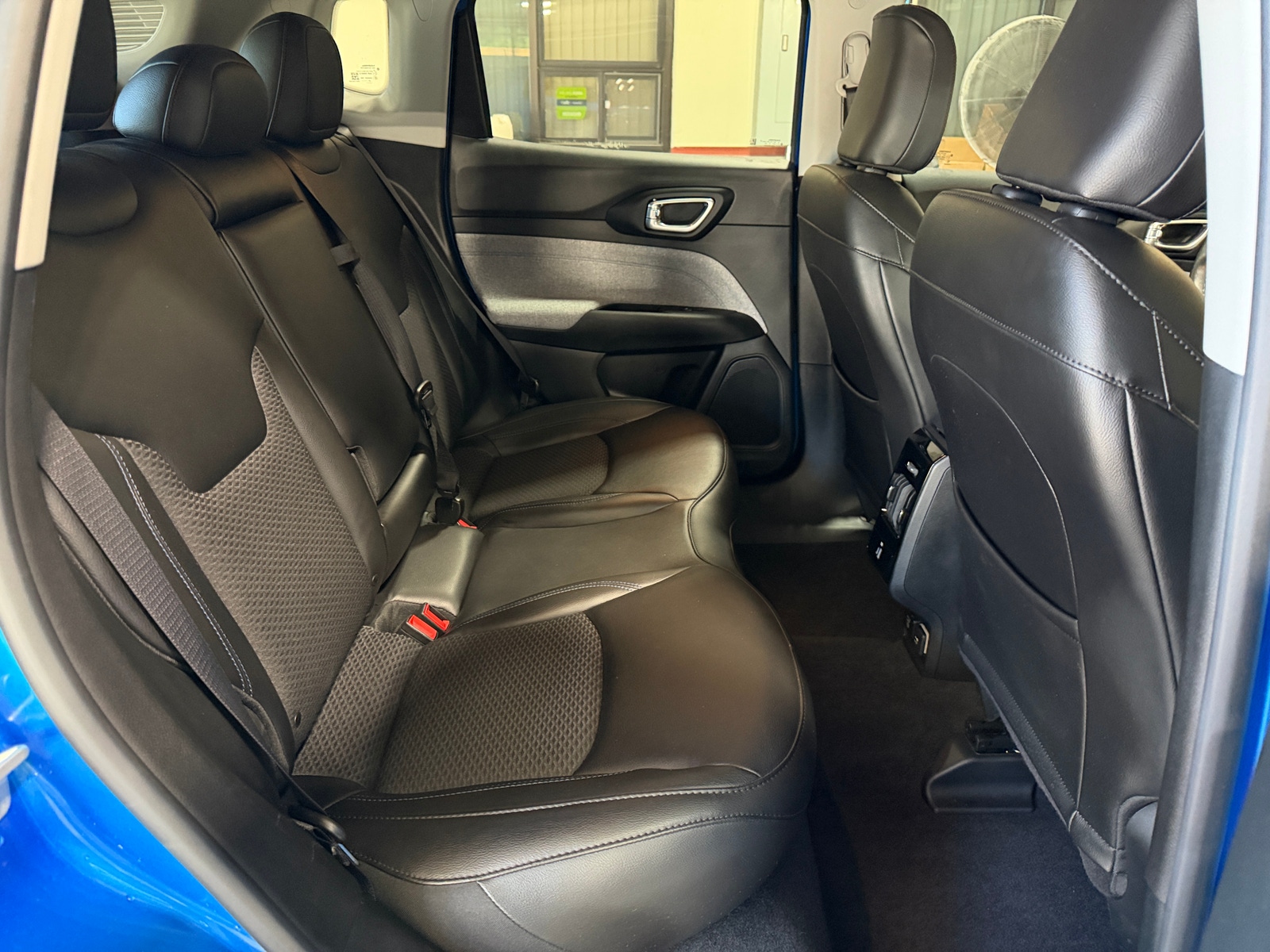 Thumbnail: 2022 Jeep Compass - 6