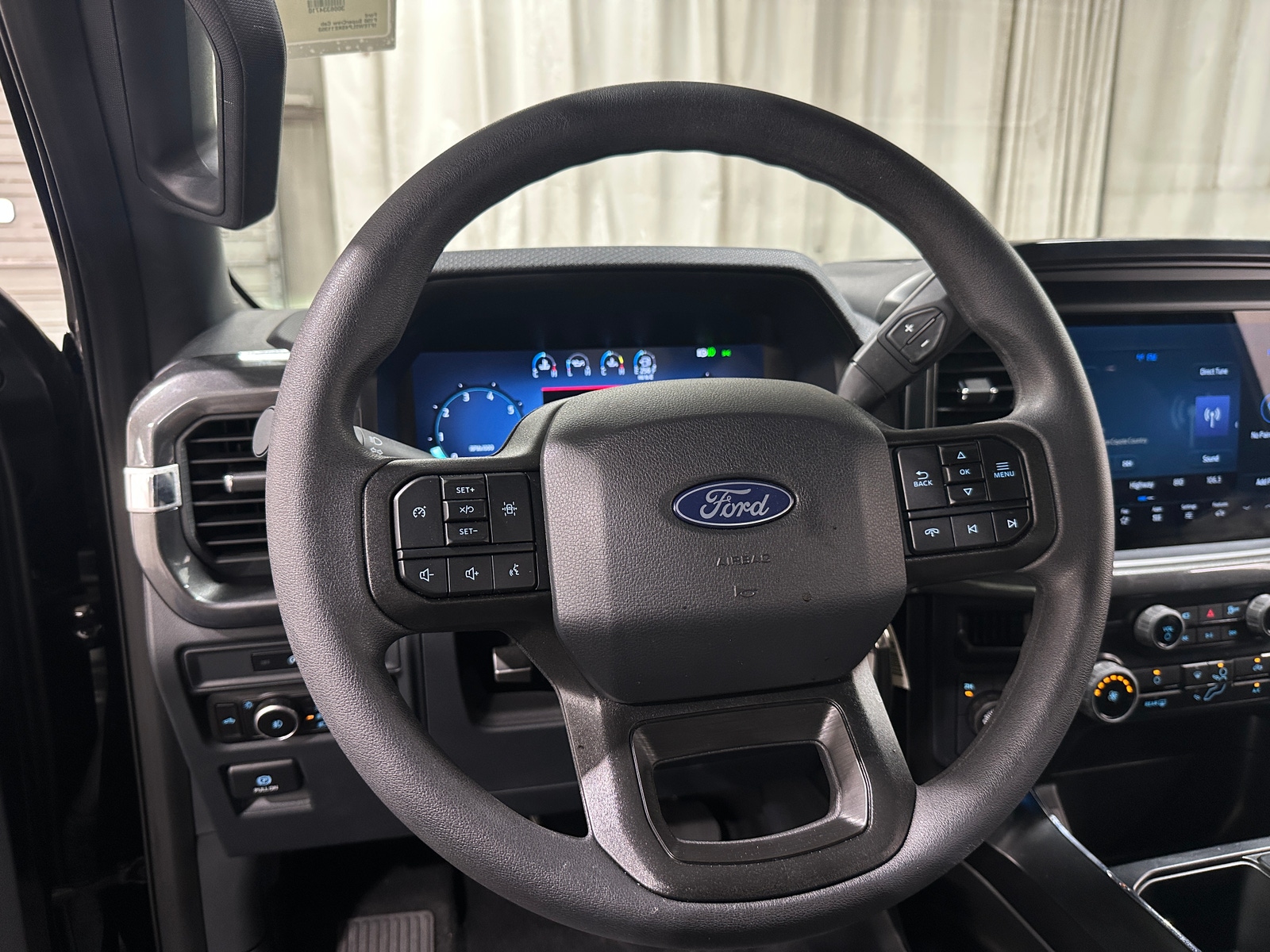 Thumbnail: 2025 Ford Econoline - 5