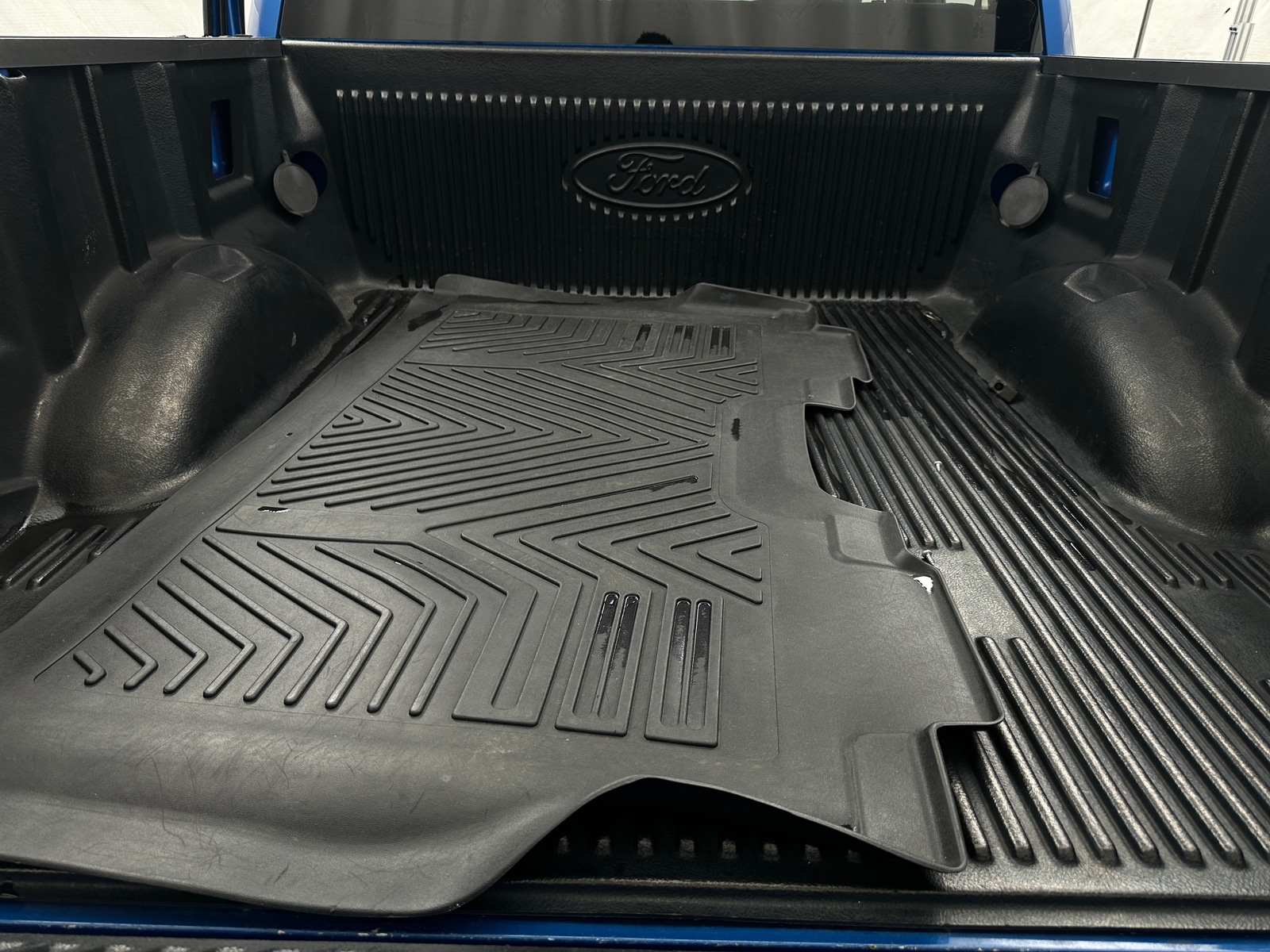 Thumbnail: 2018 Ford Econoline - 7