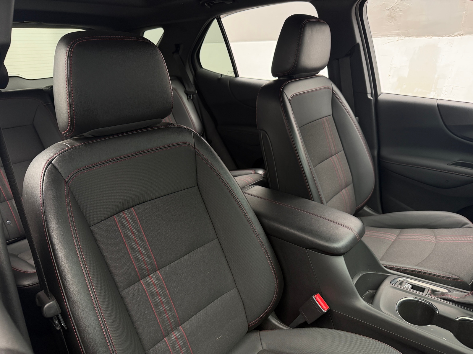 Thumbnail: 2022 Chevrolet Equinox - 2