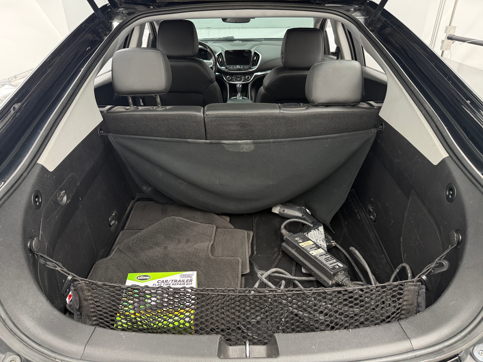 Thumbnail: 2018 Chevrolet Volt - 6