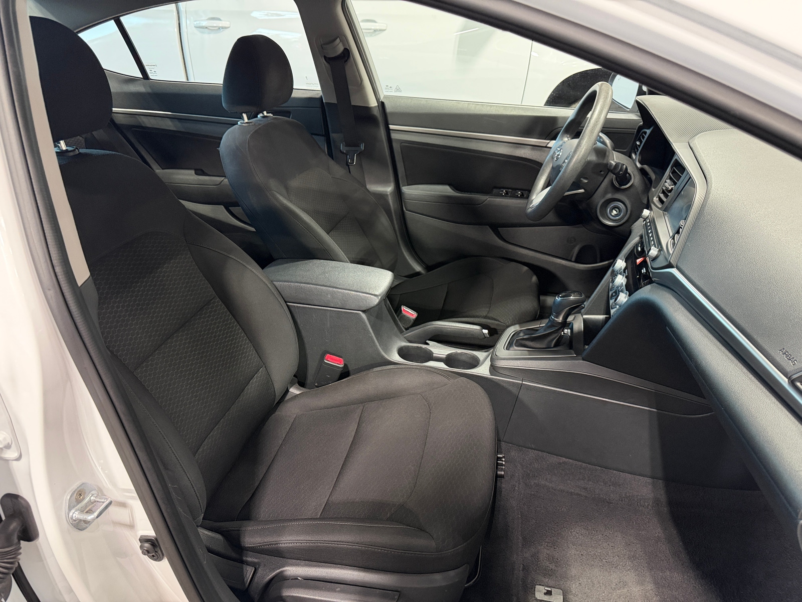 Thumbnail: 2020 Hyundai Elantra - 2