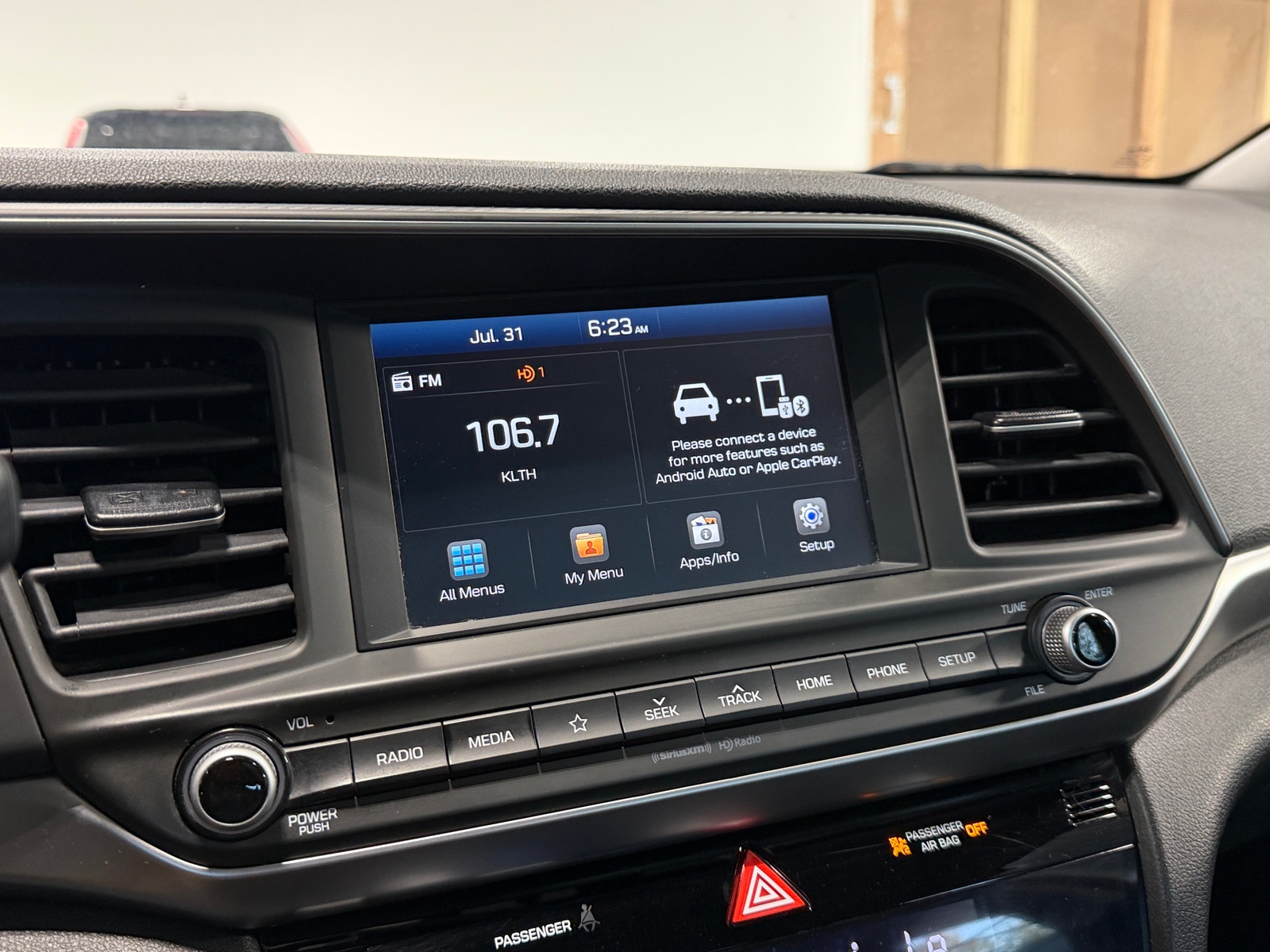 Thumbnail: 2020 Hyundai Elantra - 4
