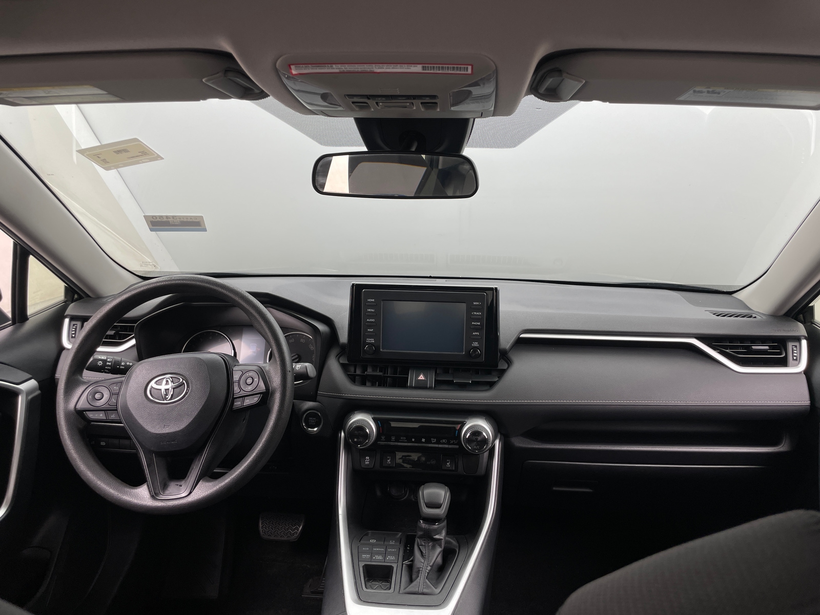 Thumbnail: 2019 Toyota RAV4 - 3