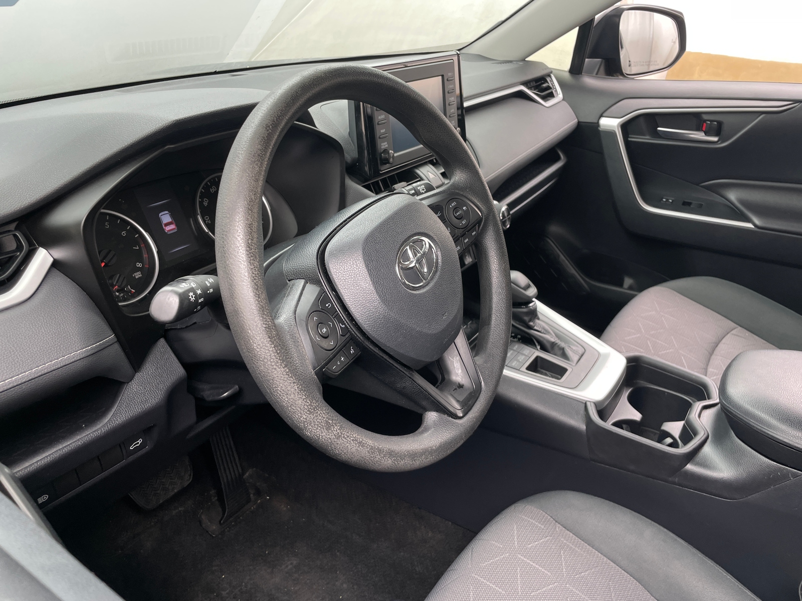 Thumbnail: 2019 Toyota RAV4 - 5
