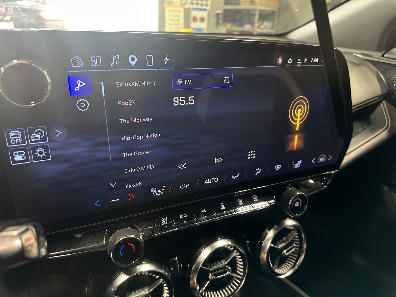 Thumbnail: 2024 Chevrolet Blazer EV - 3