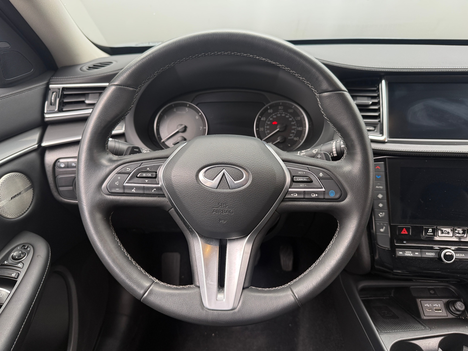 Thumbnail: 2025 INFINITI QX50 - 4