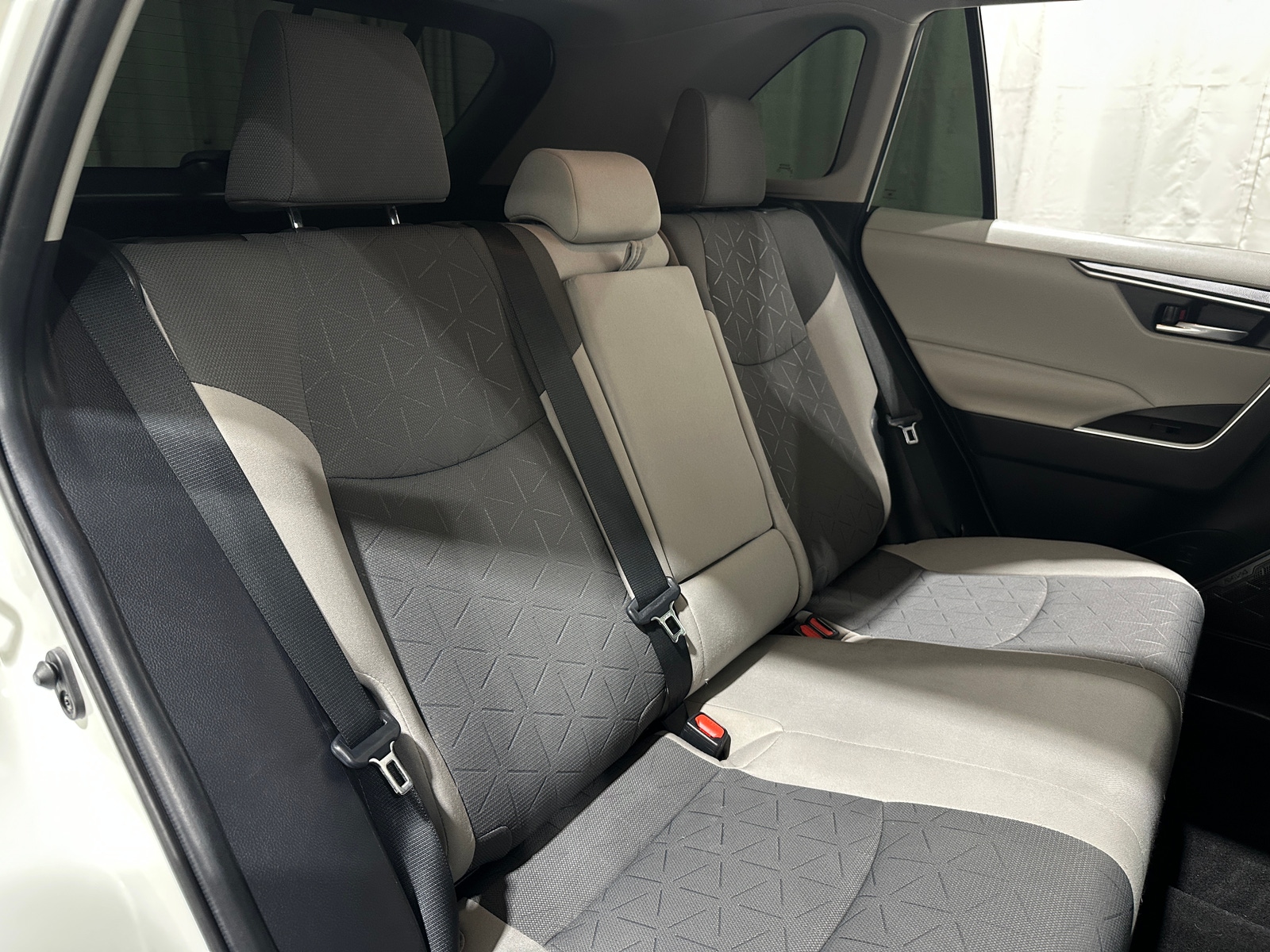 Thumbnail: 2020 Toyota RAV4 - 6