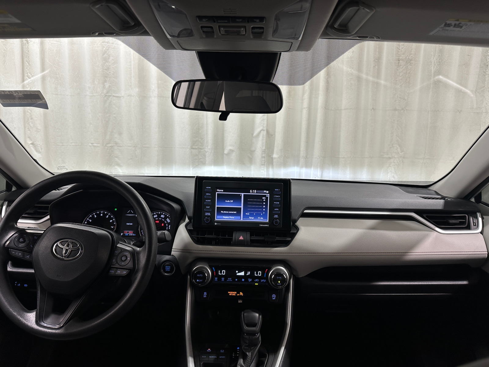 Thumbnail: 2020 Toyota RAV4 - 3