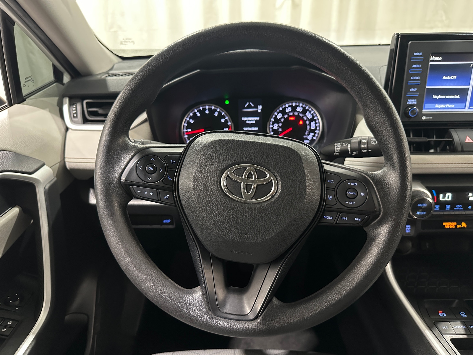 Thumbnail: 2020 Toyota RAV4 - 5