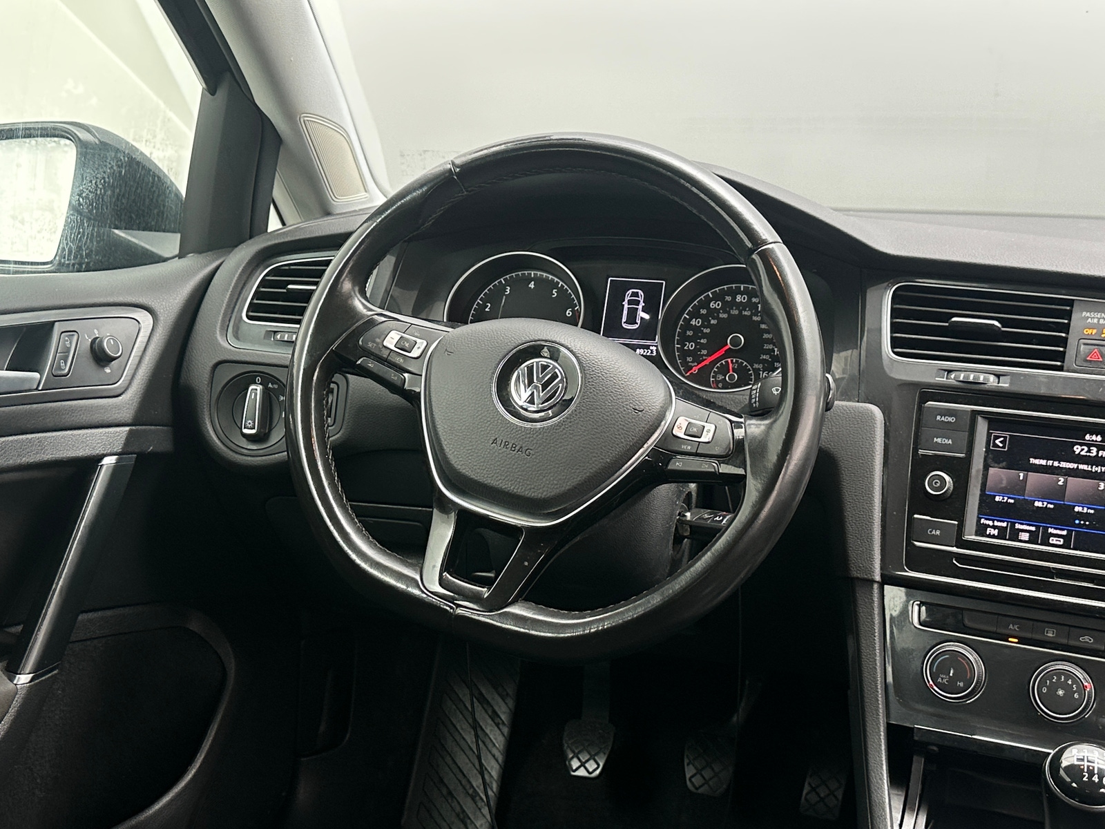 Thumbnail: 2019 Volkswagen Golf - 5