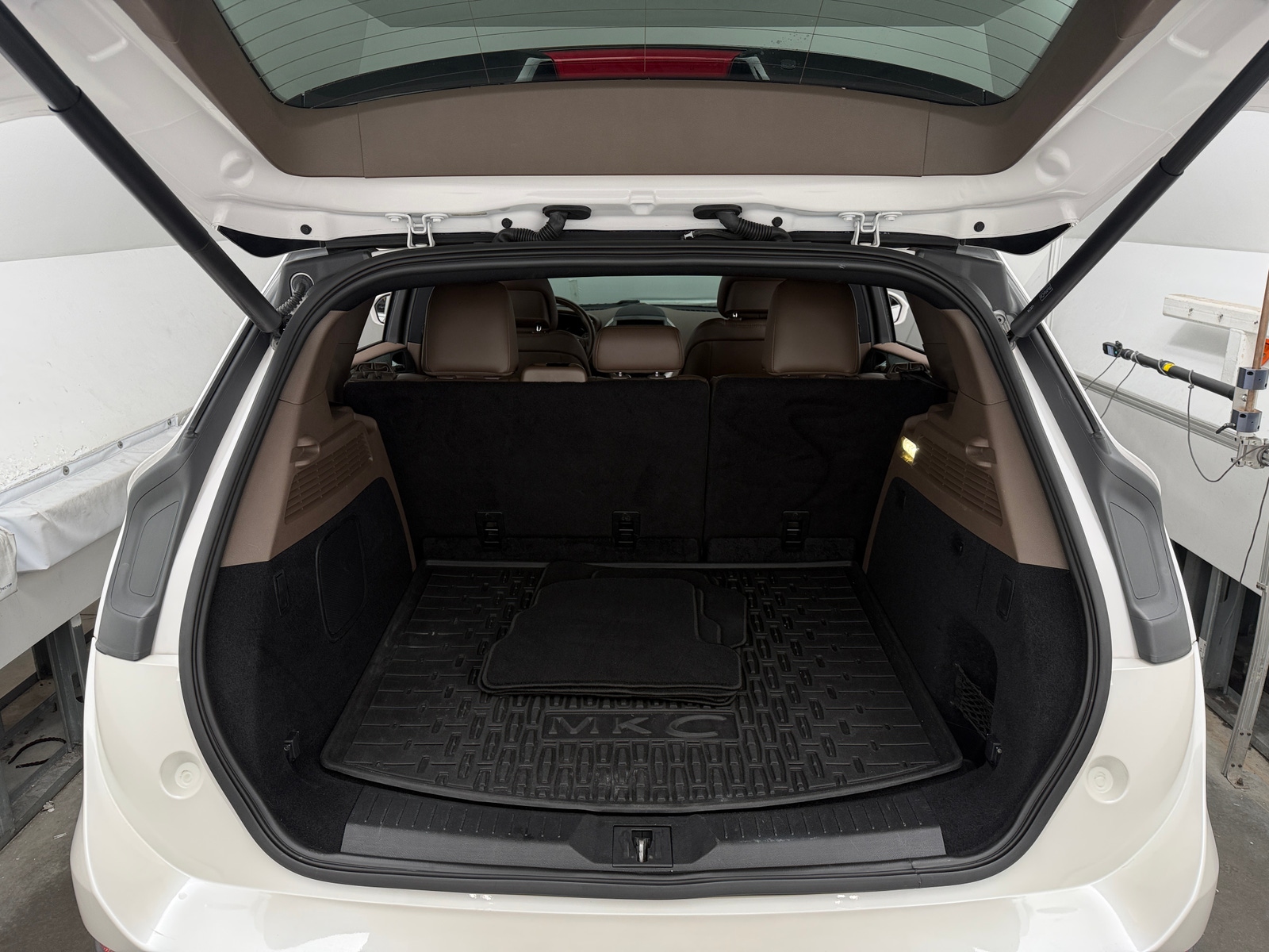 Thumbnail: 2017 Lincoln MKC - 6