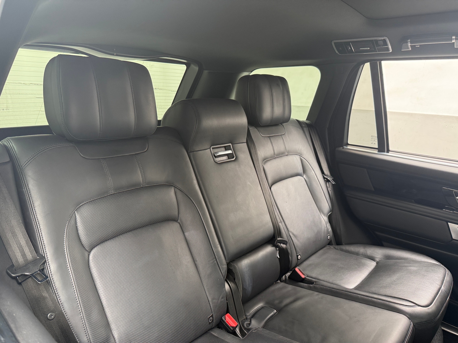 Thumbnail: 2021 Land Rover Range Rover - 5