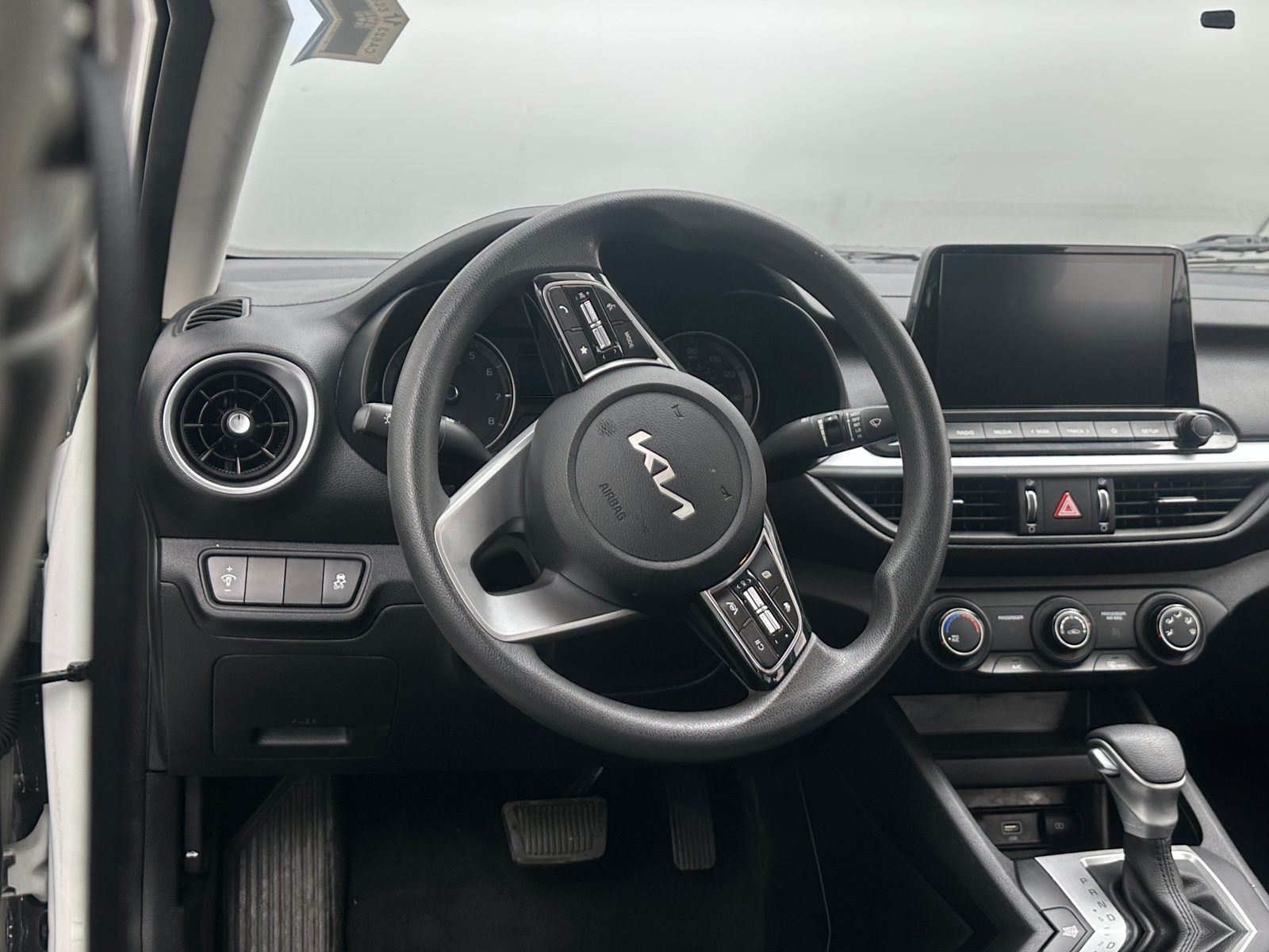 Thumbnail: 2024 Kia Forte - 5