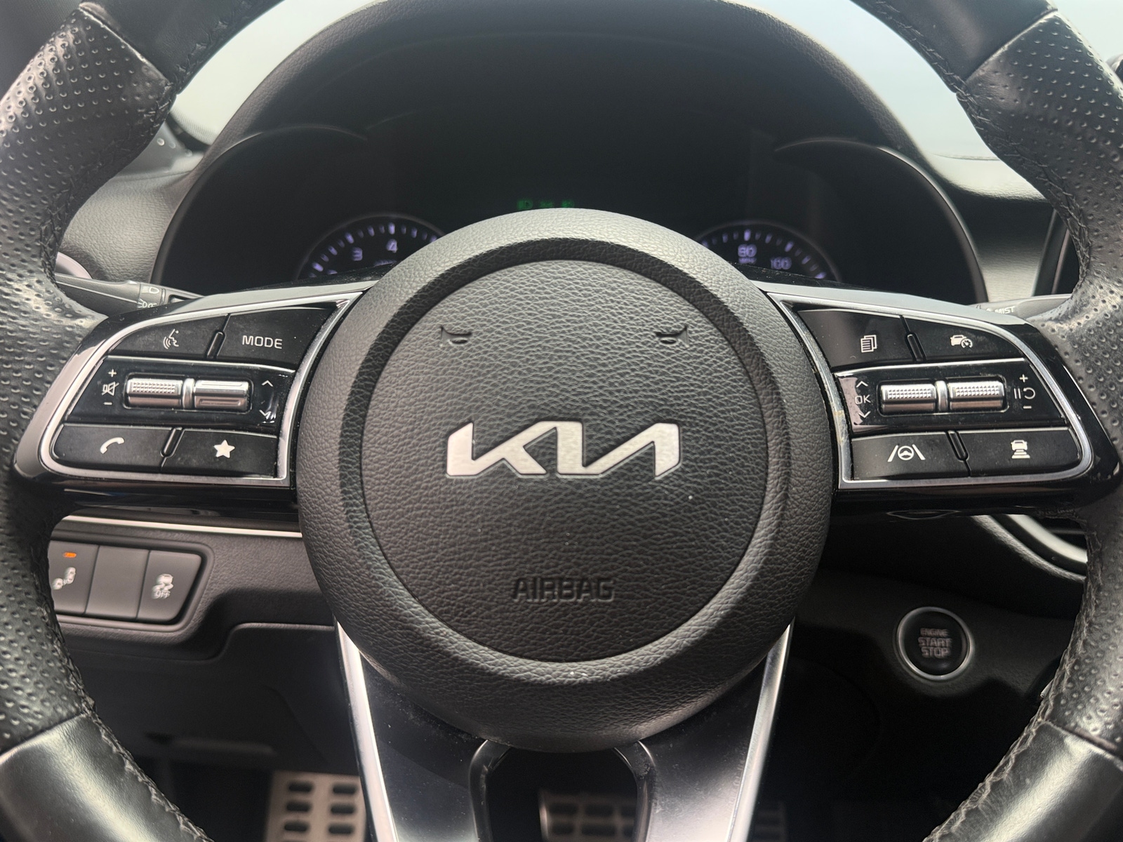 Thumbnail: 2023 Kia Forte - 4