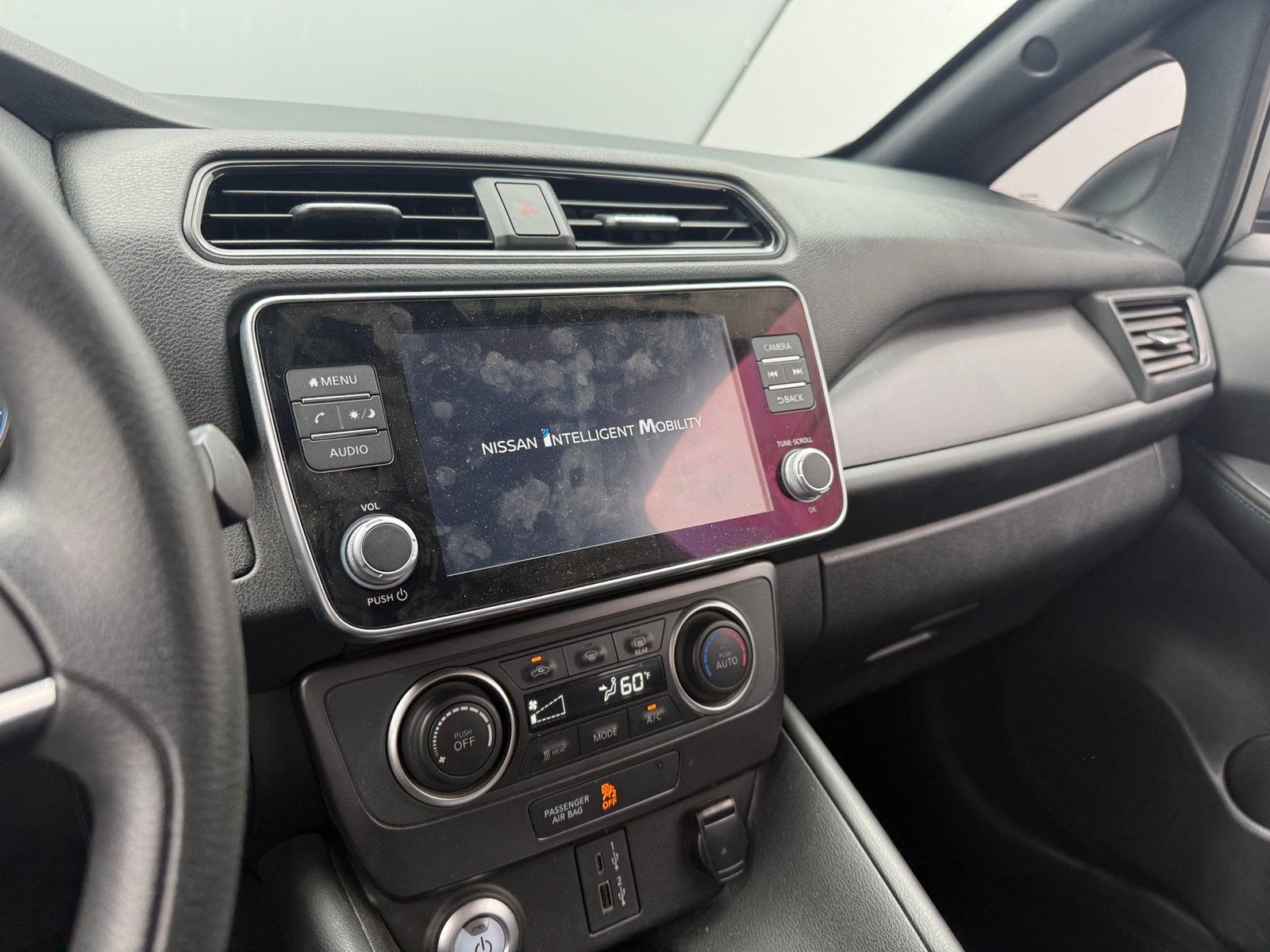 Thumbnail: 2023 Nissan Leaf - 4