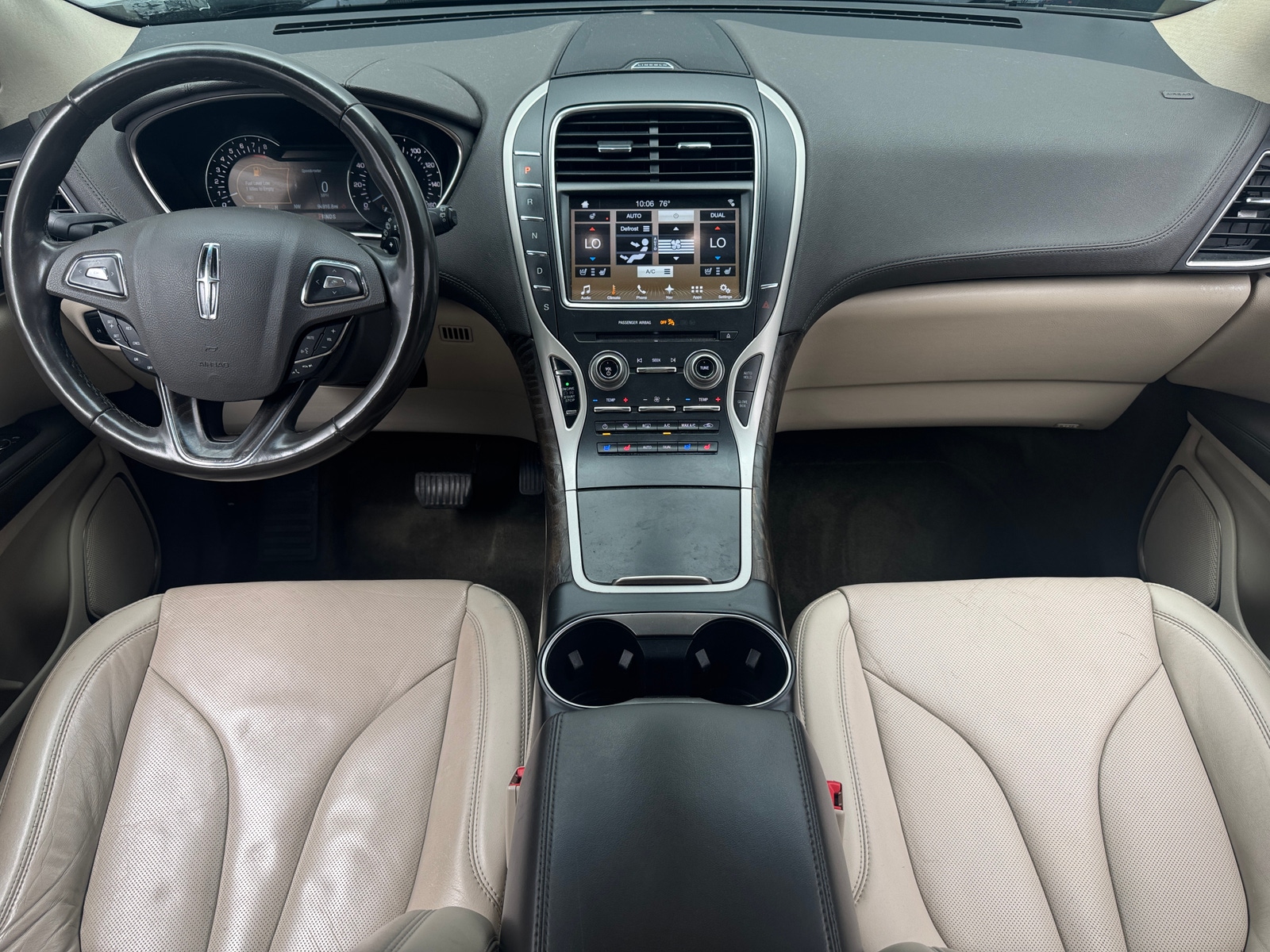 Thumbnail: 2017 Lincoln MKX - 2
