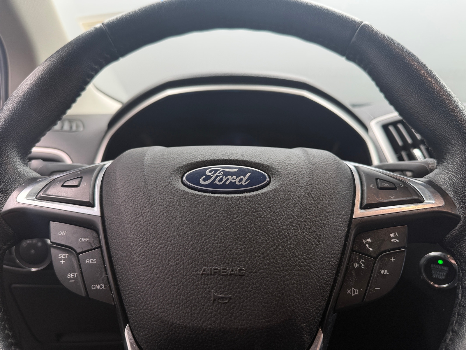 Thumbnail: 2021 Ford Edge - 4