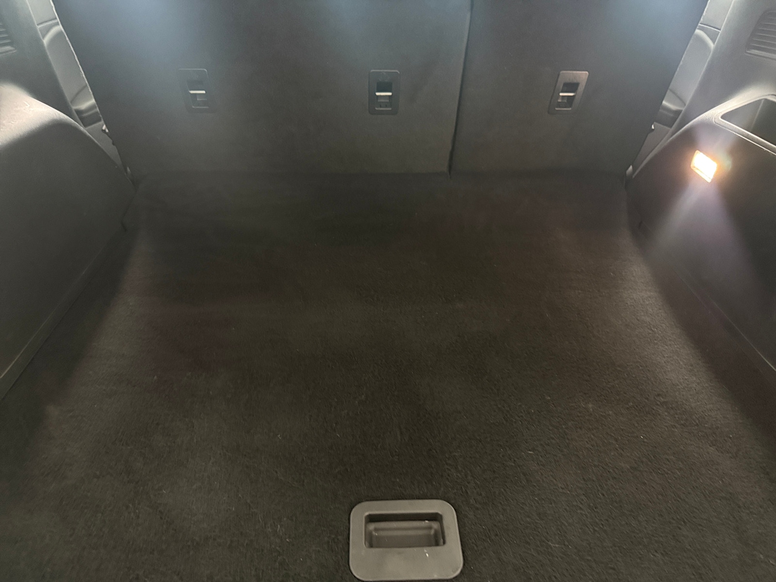 Thumbnail: 2021 Ford Edge - 6