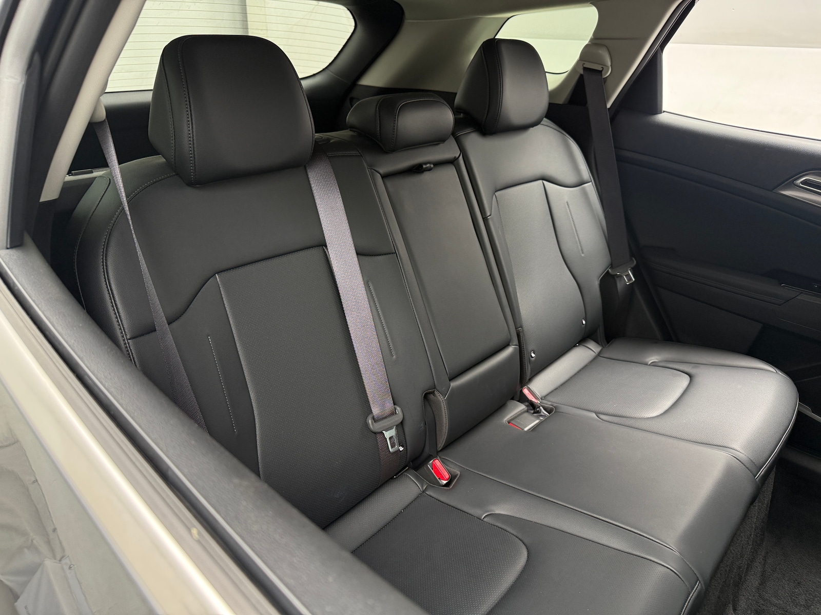 Thumbnail: 2023 Kia Sportage - 5