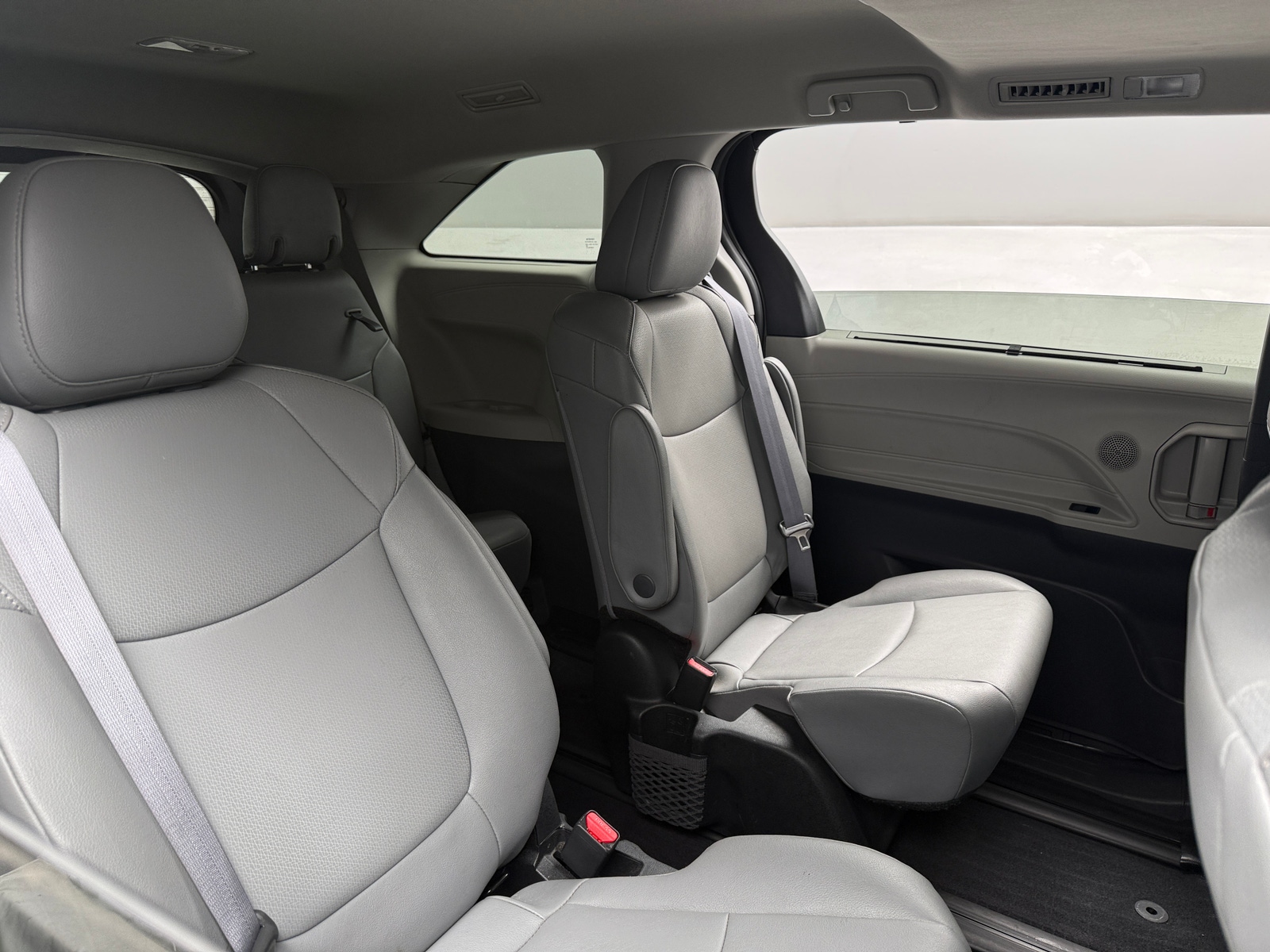 Thumbnail: 2023 Toyota Sienna - 5