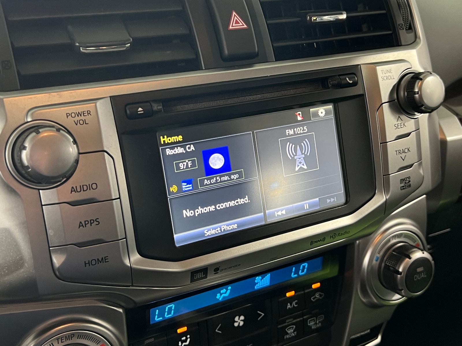Thumbnail: 2016 Toyota 4Runner - 4