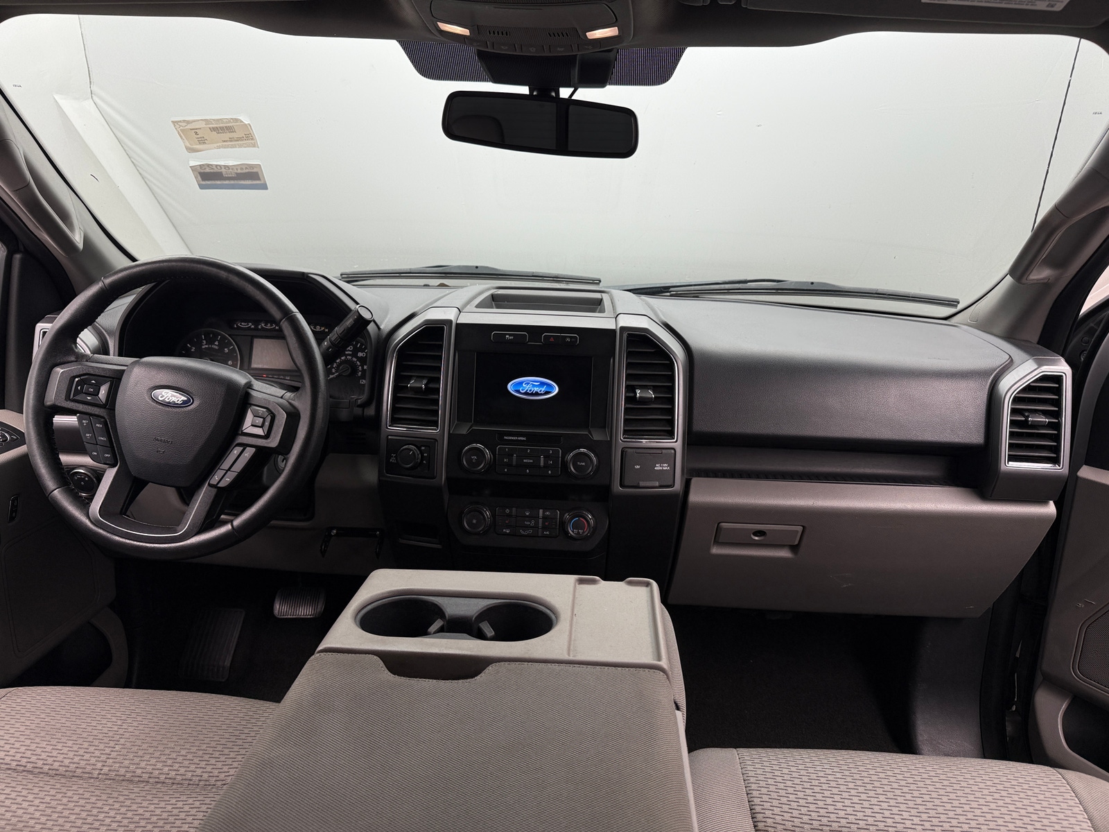 Thumbnail: 2019 Ford Econoline - 3