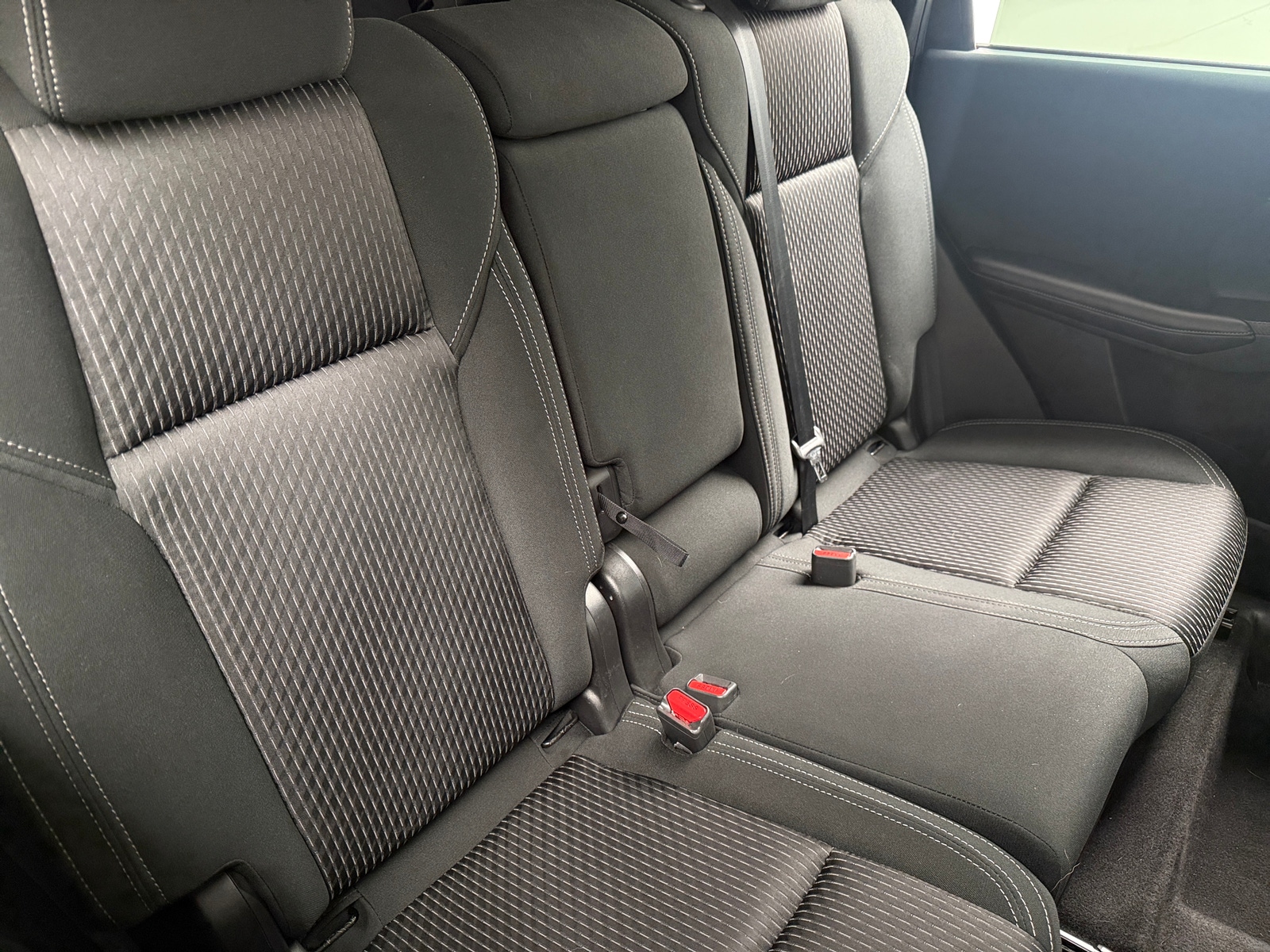 Thumbnail: 2022 Mitsubishi Outlander - 6