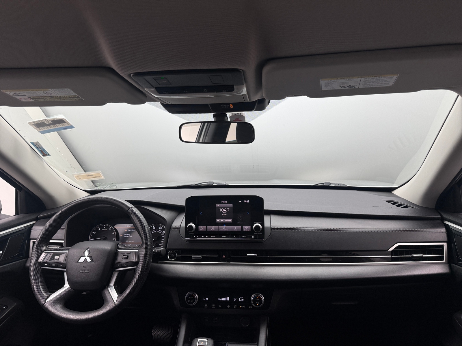 Thumbnail: 2022 Mitsubishi Outlander - 3