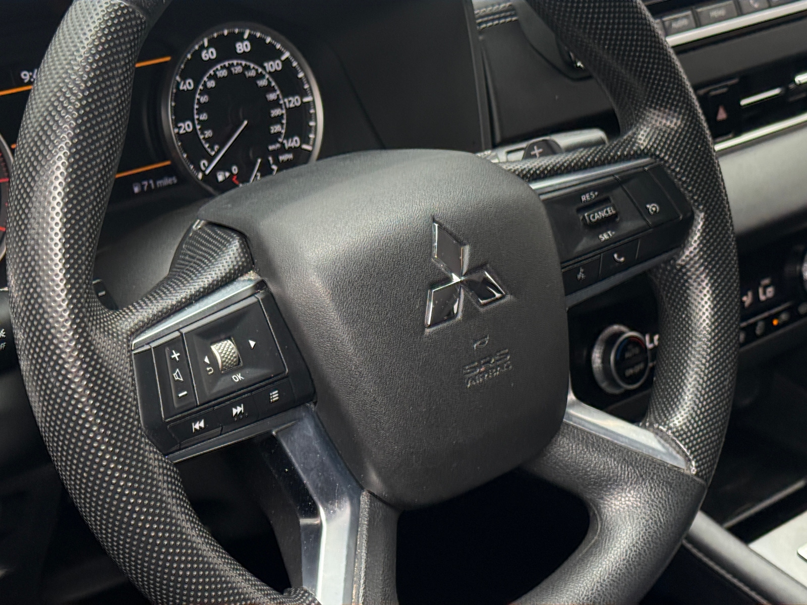 Thumbnail: 2022 Mitsubishi Outlander - 5