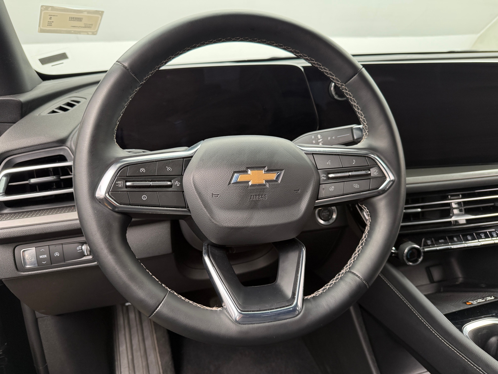 Thumbnail: 2026 Chevrolet Traverse - 4
