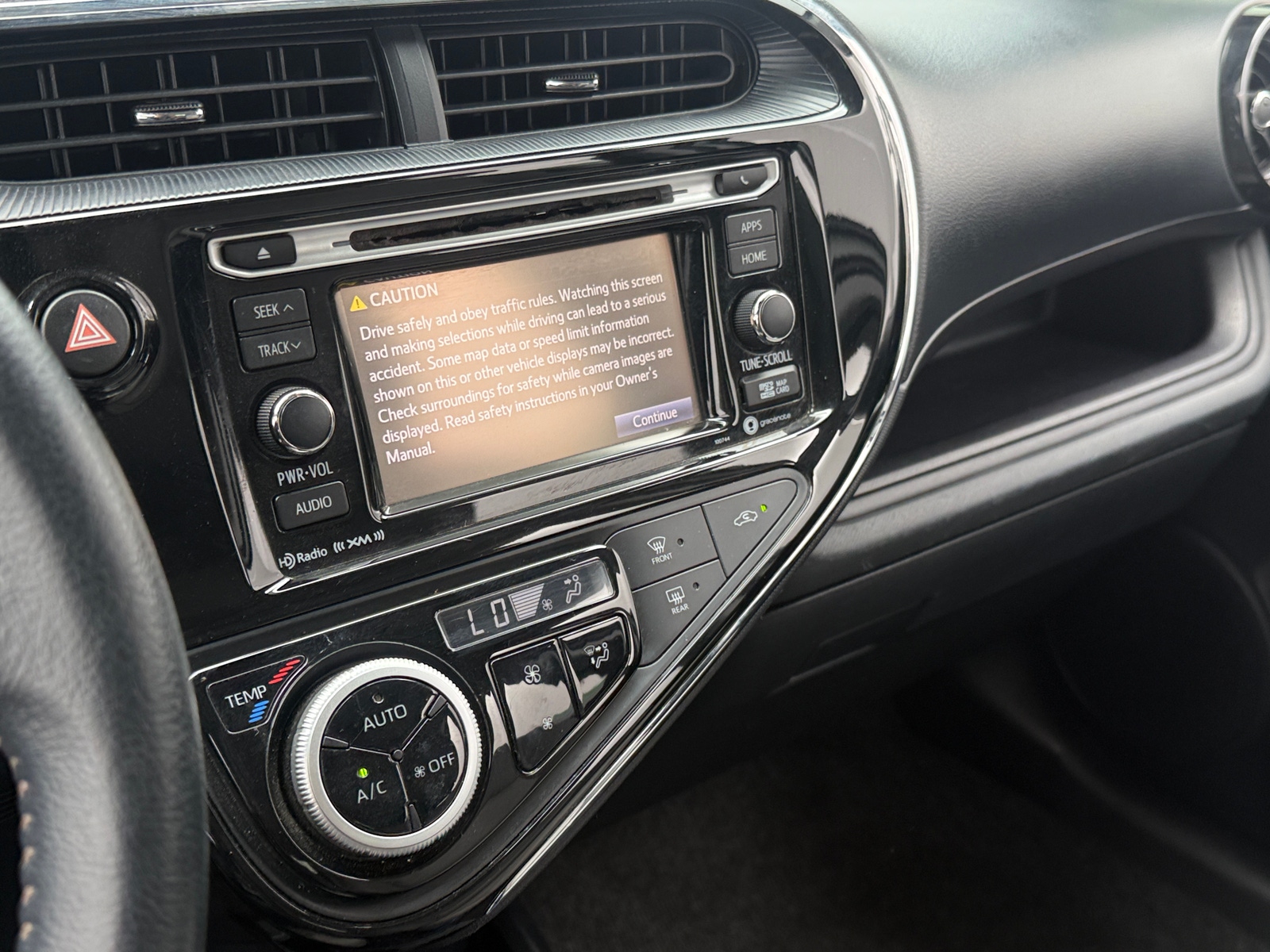 Thumbnail: 2018 Toyota Prius c - 4