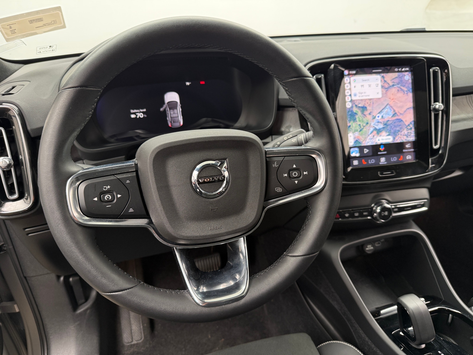 Thumbnail: 2023 Volvo C40 - 4