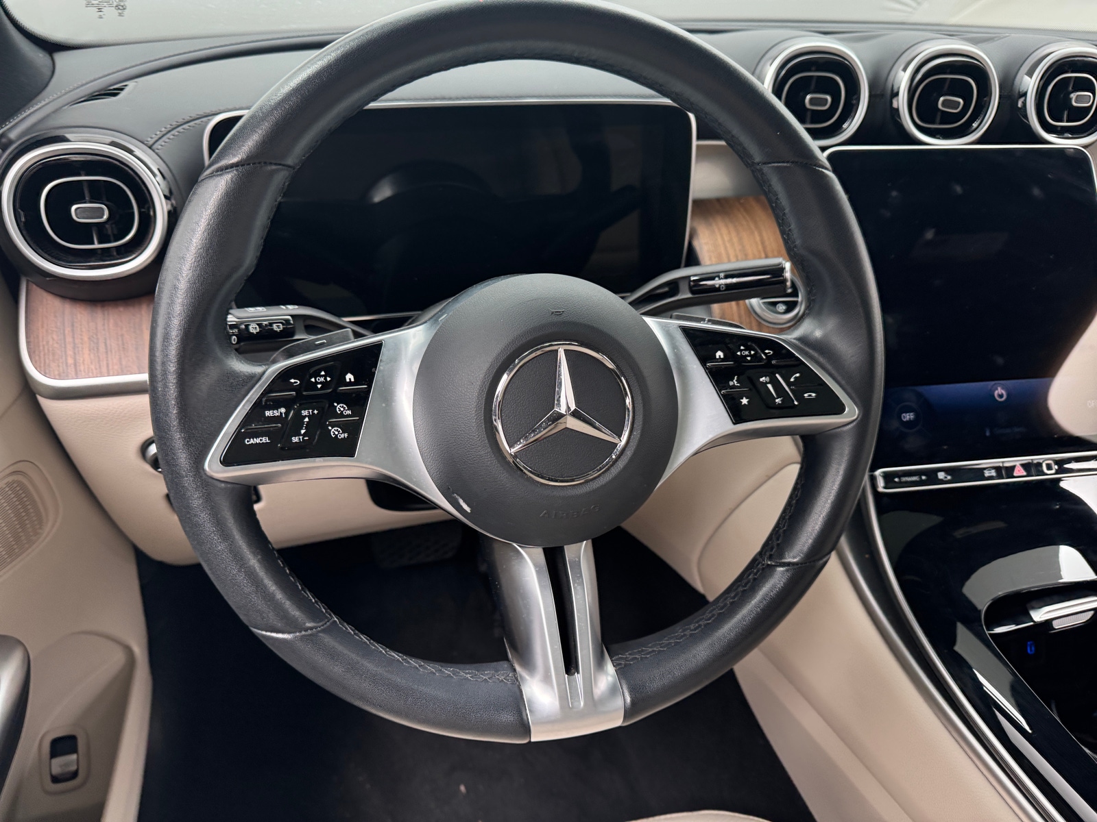 Thumbnail: 2024 Mercedes-Benz GLC - 4