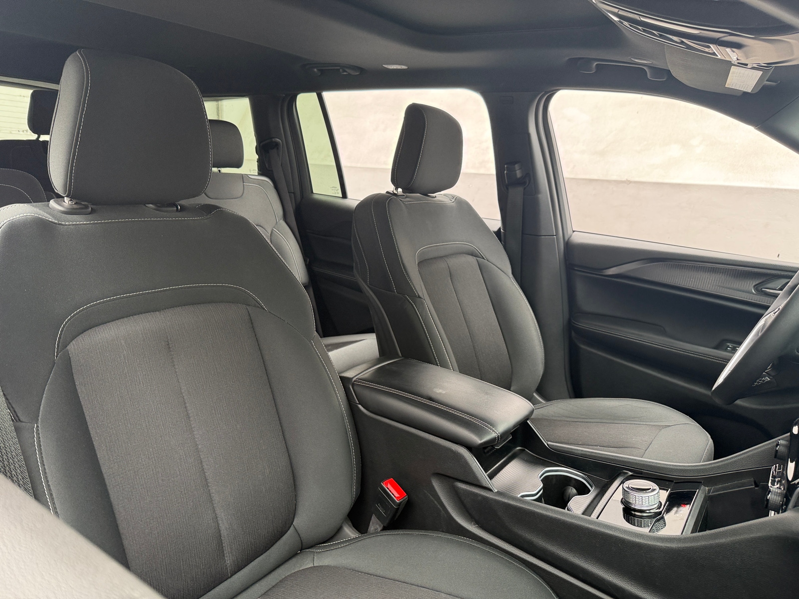 Thumbnail: 2024 Jeep Grand Cherokee L - 2