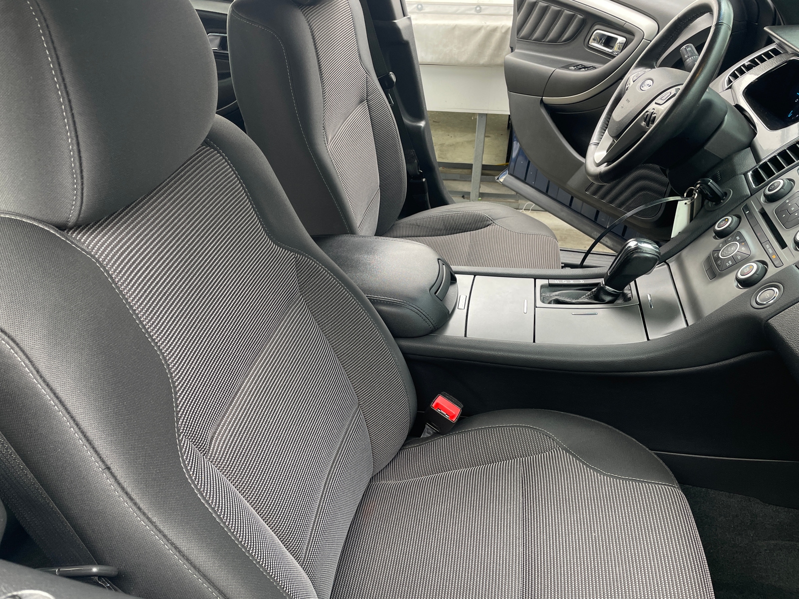 Thumbnail: 2016 Ford Taurus - 2