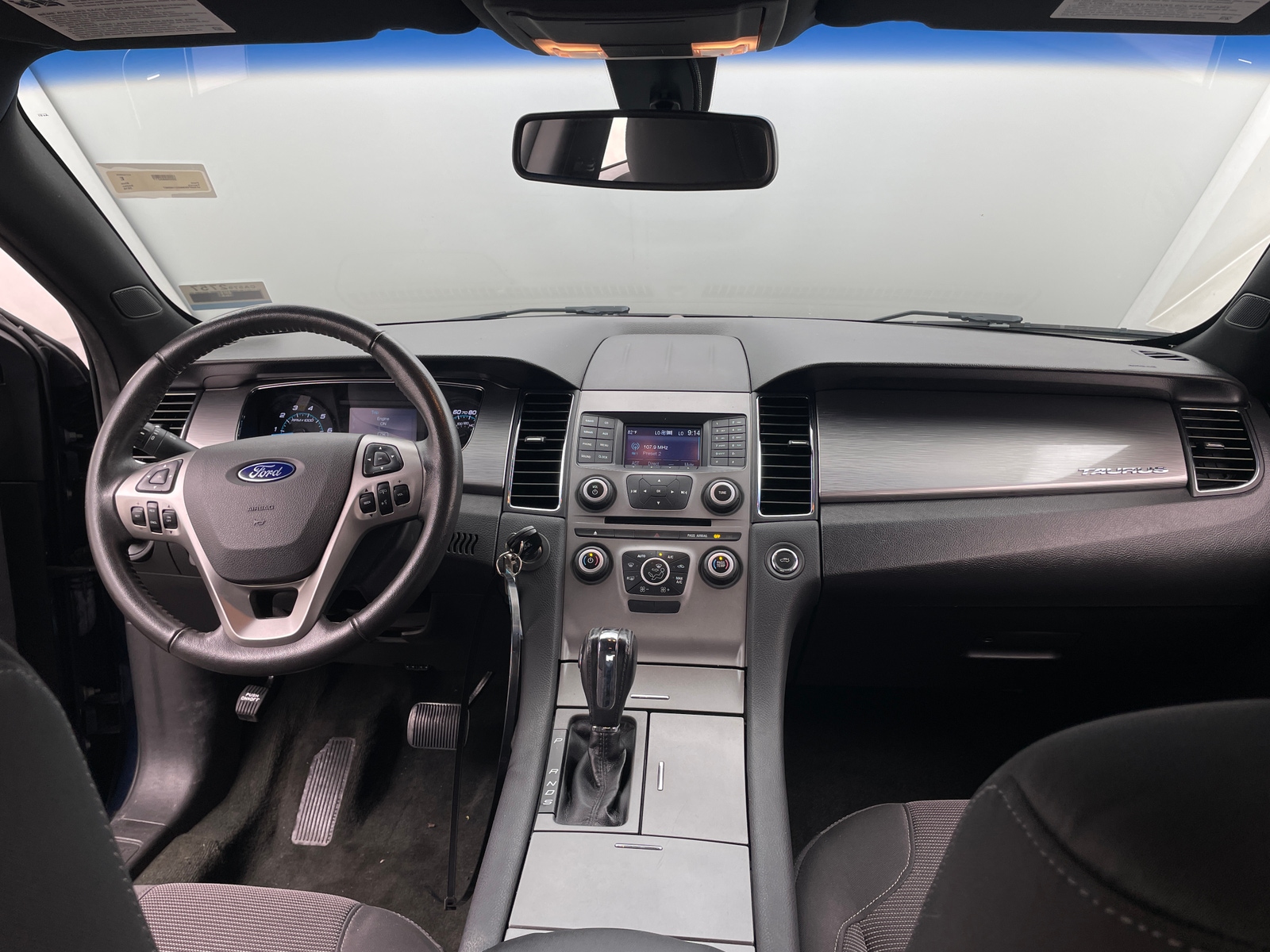 Thumbnail: 2016 Ford Taurus - 3