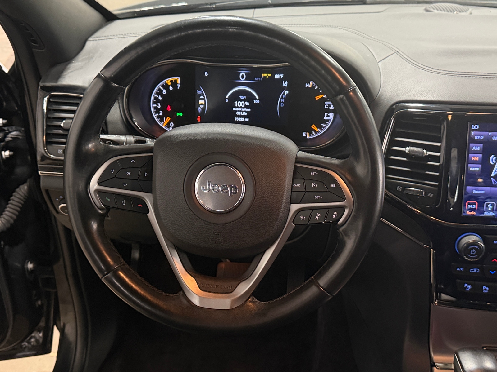 Thumbnail: 2019 Jeep Grand Cherokee - 4